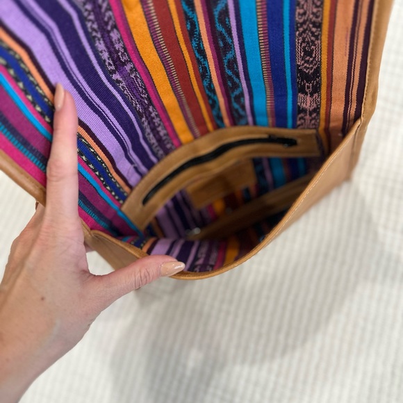 ✨NEW✨ Hiptipico floral handmade boho clutch/crossbody/wristlet - Picture 3 of 5